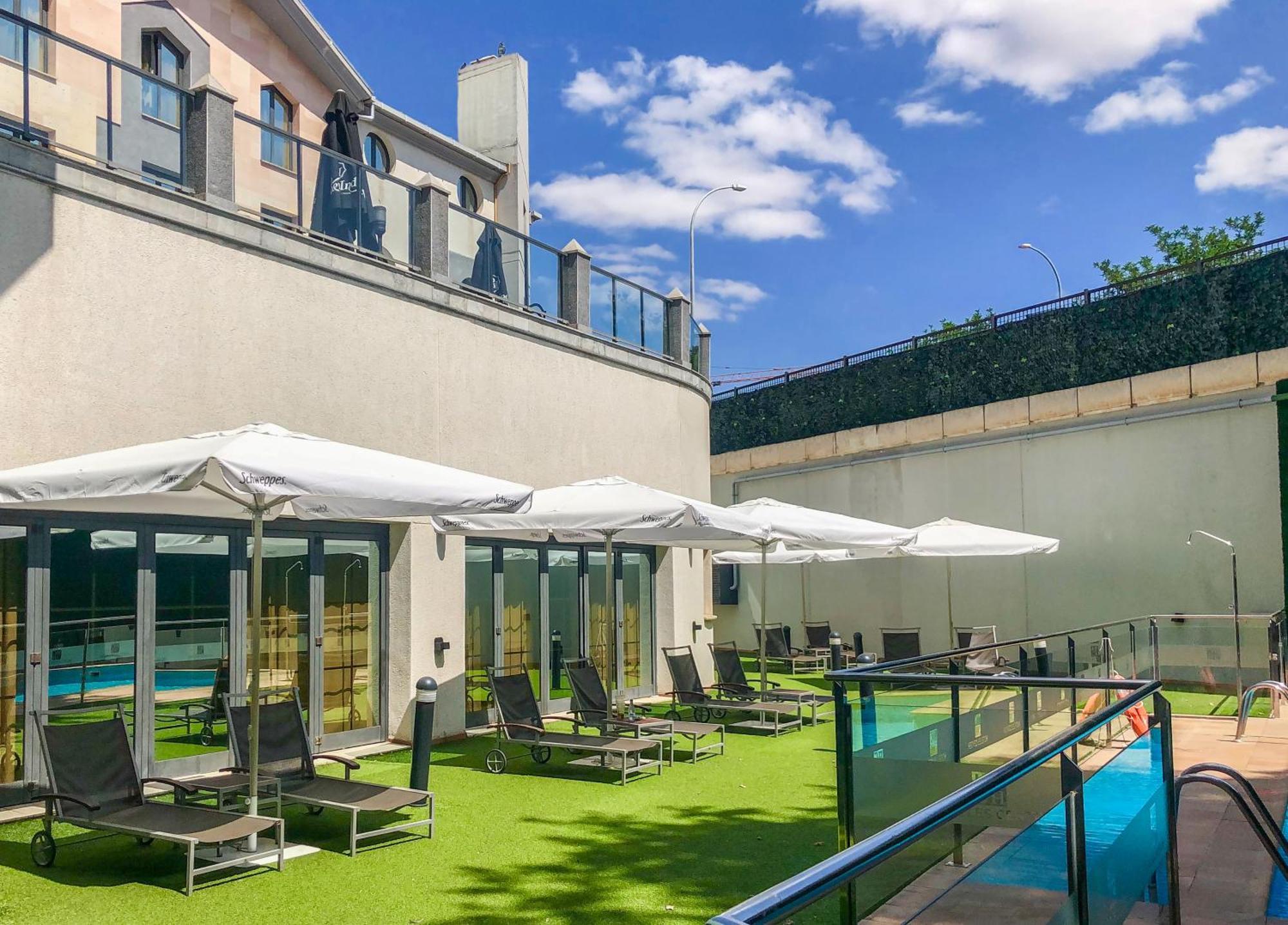 Hotel Badajoz Center Exterior photo